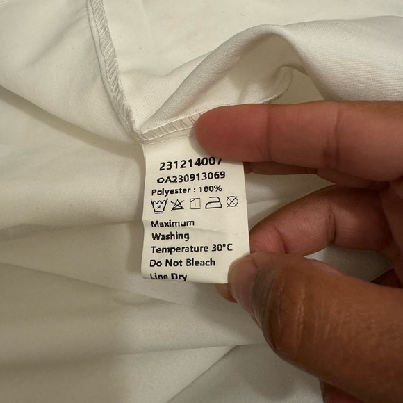 Commense white oversize button down collared shirt with front breast pocket. - Picture 5 of 6